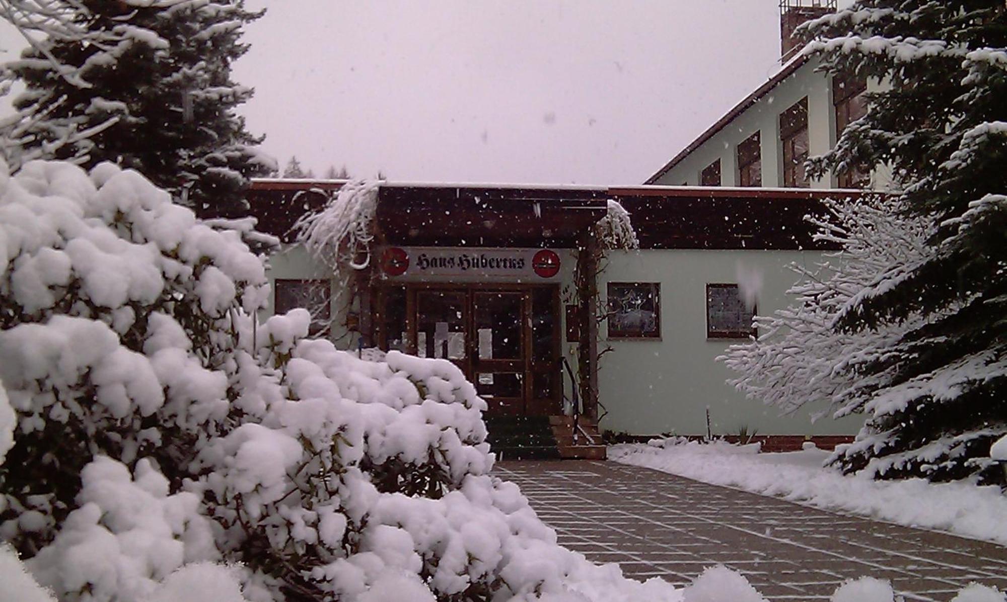 Naturparkhotel Haus Hubertus كورورت أوبين المظهر الخارجي الصورة