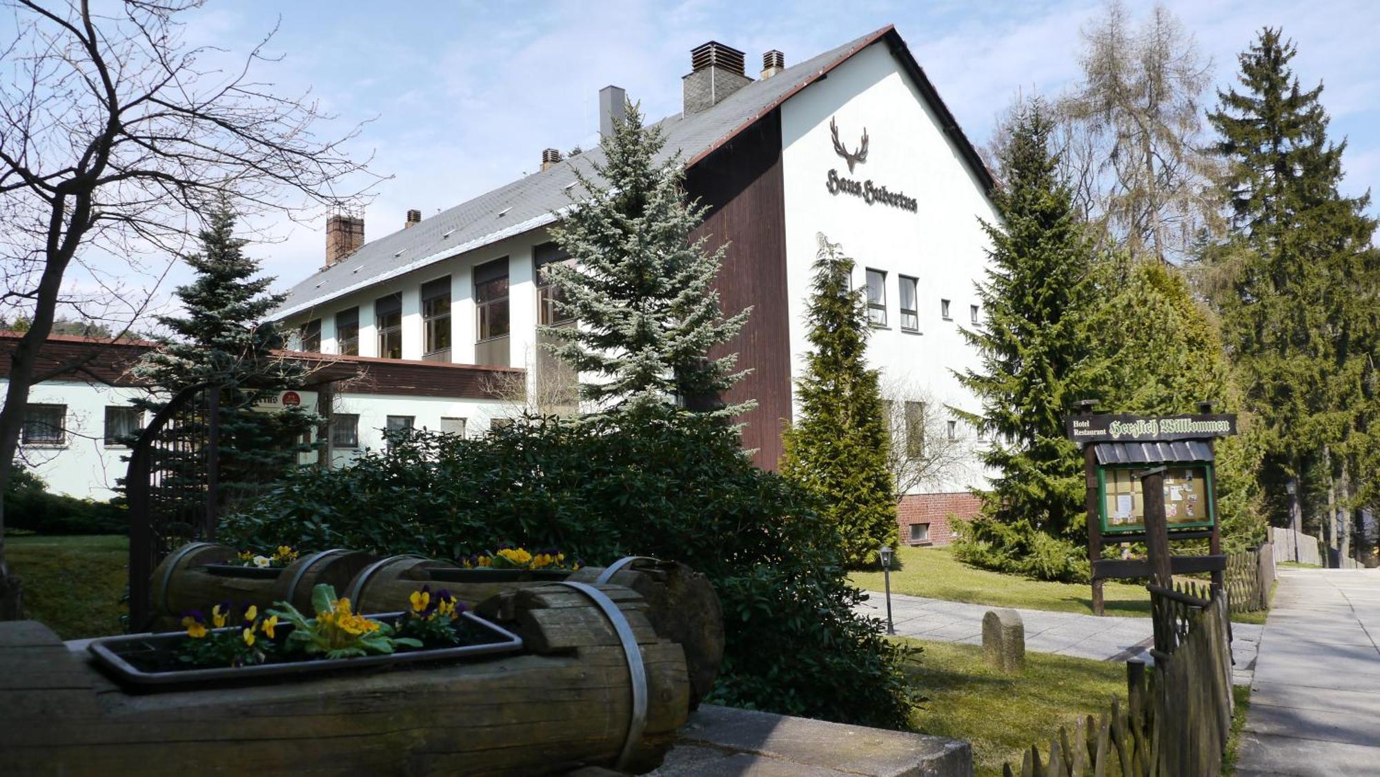 Naturparkhotel Haus Hubertus كورورت أوبين المظهر الخارجي الصورة
