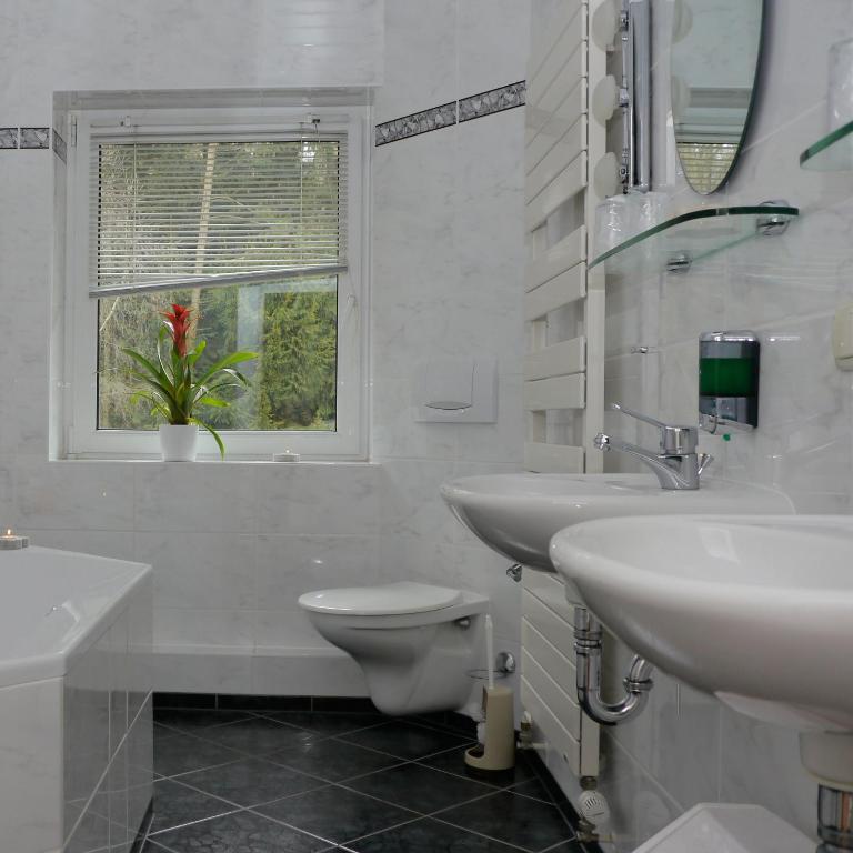 Naturparkhotel Haus Hubertus كورورت أوبين الغرفة الصورة