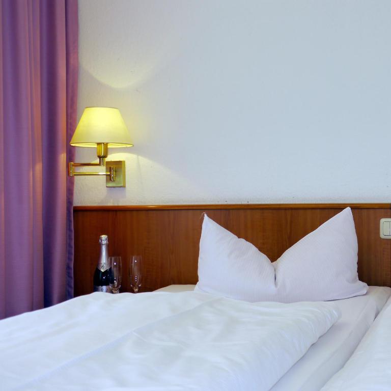 Naturparkhotel Haus Hubertus كورورت أوبين الغرفة الصورة
