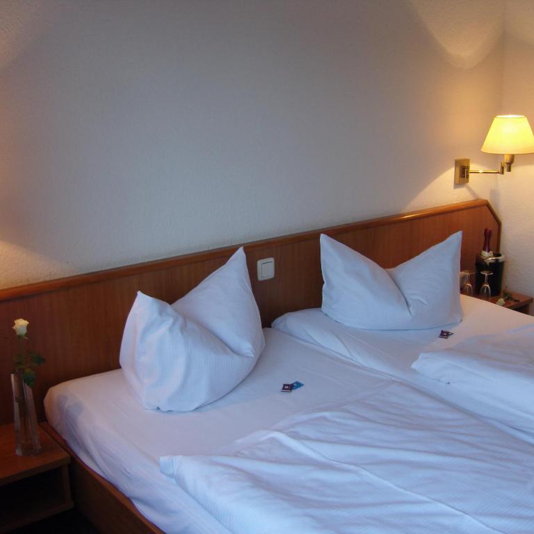 Naturparkhotel Haus Hubertus كورورت أوبين الغرفة الصورة